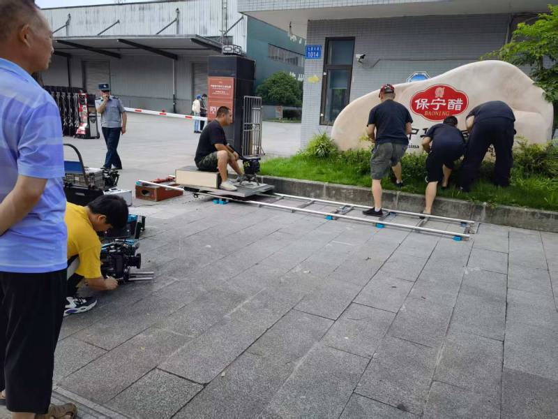 乡城县广告片拍摄公司核心优势：全流程服务，让品牌广告片省心更出彩